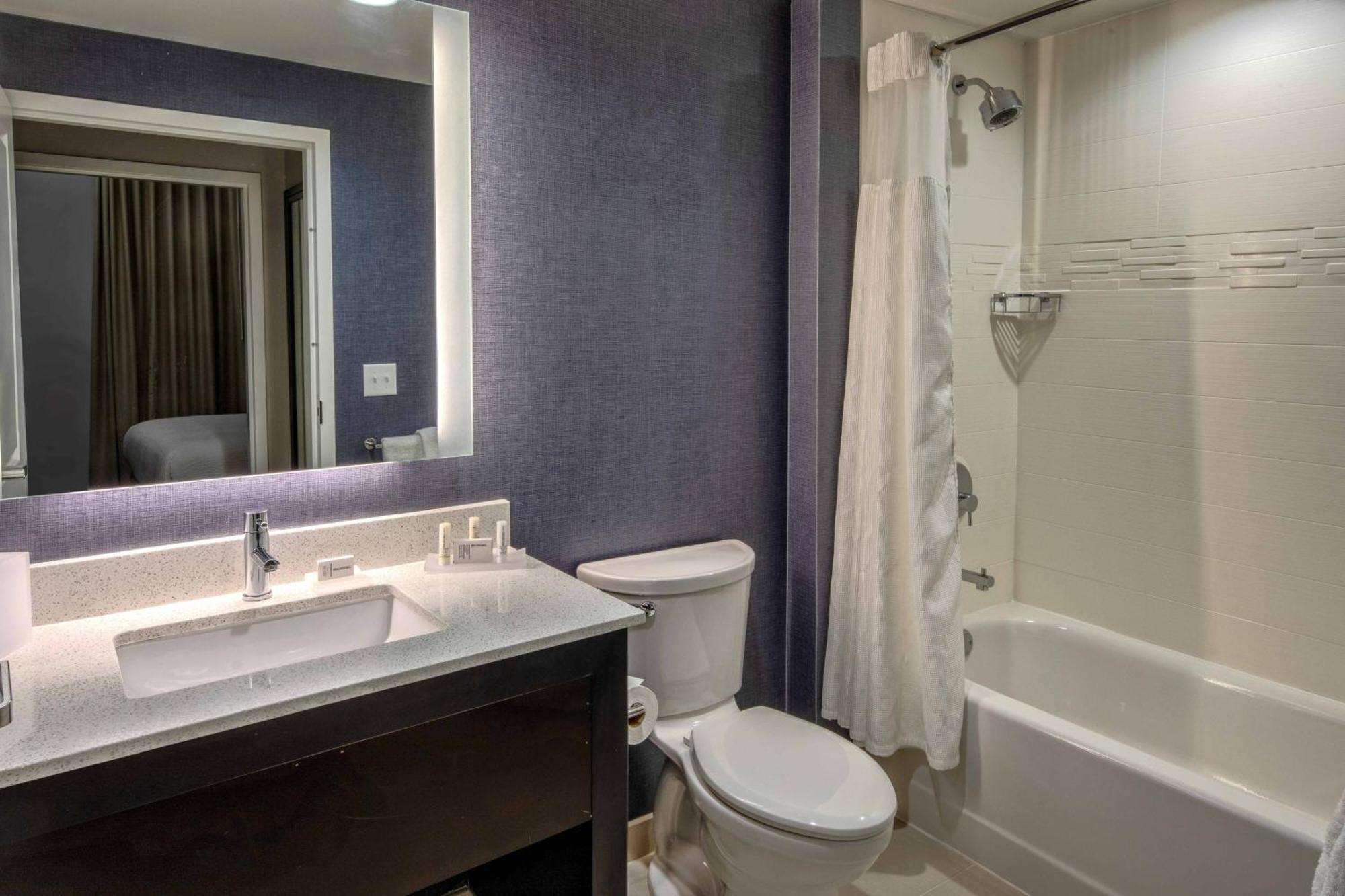 Residence Inn By Marriott Tulsa Midtown Exteriör bild